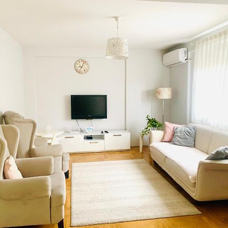Cozy City Center Apartment Prizren Kültér fotó