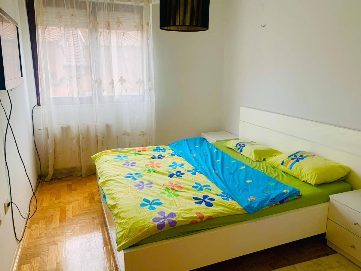 Cozy City Center Apartment Prizren Kültér fotó